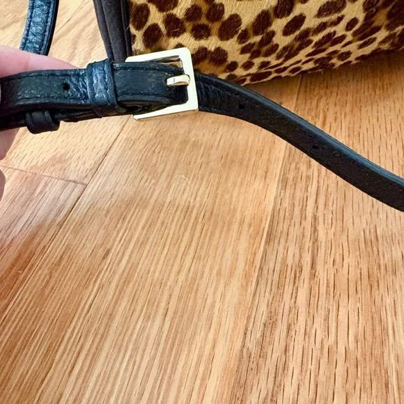 Whistles (UK)—LIKE NEW—Leather Leopard Print Crossbody Bag - Picture 3 of 13